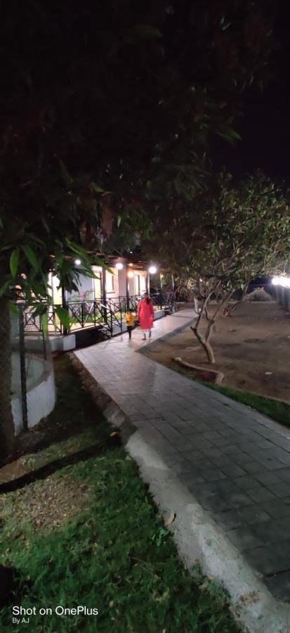 Agralam Cottages @Raghunandan Resort Nashik Exteriör bild